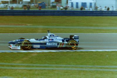 Damon Hill in the Wlliams in '95 at Silverstone. Photo by author